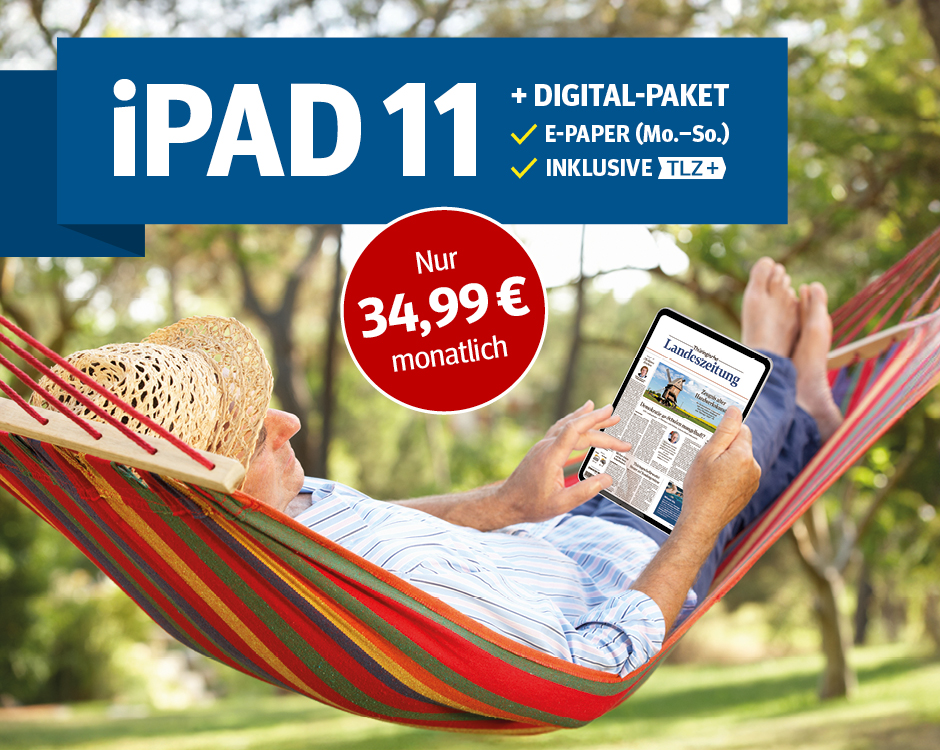 Mann entspannt in Hängematte und nutzt iPad 11 im Grünen. Angebot: Digitale Zeitung + iPad für 34,99 € im Monat.