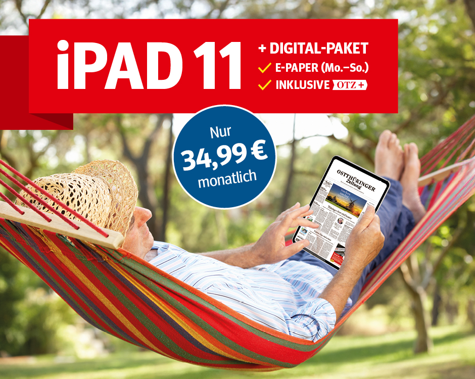 Mann entspannt in Hängematte und nutzt iPad 11 im Grünen. Angebot: Digitale Zeitung + iPad für 34,99 € im Monat.